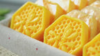 AIXIANG Three-Bee Honeycomb Soap Favors – 24 Pack